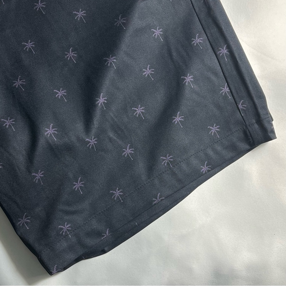 TravisMathew Men's Good Instincts Shorts Size: 42 NWT - Picture 16 of 16